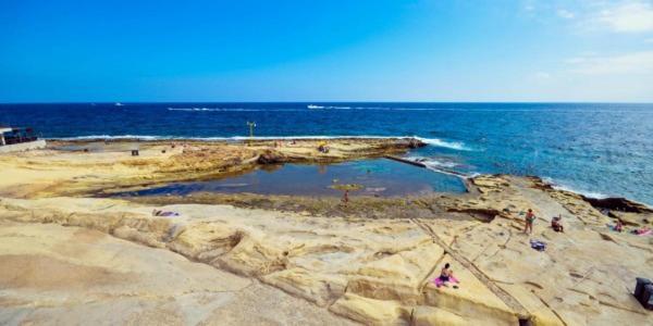 Homestay @ Viewpoint St Julians سانت جوليان المظهر الخارجي الصورة
